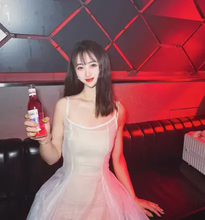 夜上海美食地图：盘点熬夜加班必去的24小时茶餐厅与宵夜摊