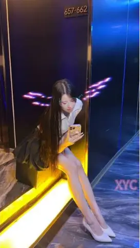 梧桐引路秋风起 上海深秋打卡徐汇滨江最美落日与巨富长街区漫游