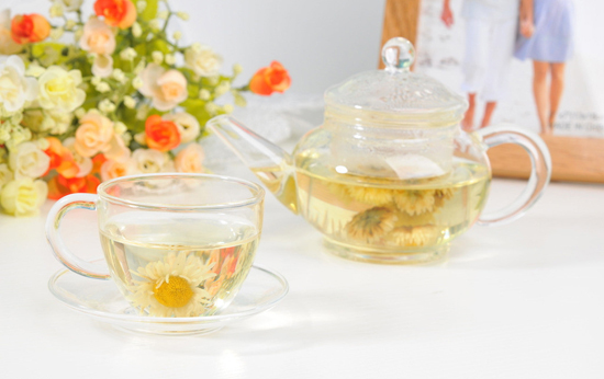 菊花茶－菊花茶感化与功能－春季喝菊花茶的益处