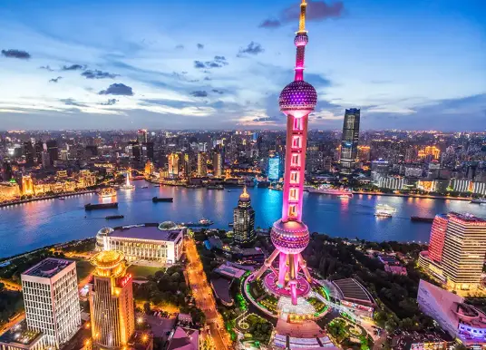 上海浦东足球场-八万人体育场-观赛打卡：这座“白瓷碗”里藏着多少让人心跳加速的瞬间？