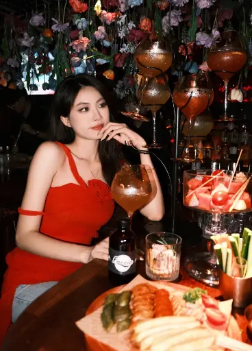 定西路夜宵地图｜孤独美食家凌晨觅食路线，我拿胃给你蹚出来了