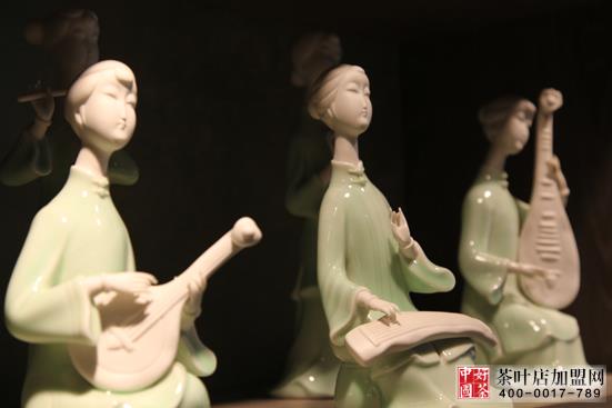 茶饰秀秀--西方韵味茶饰茶宠--侍女像1