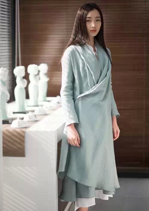 茶服手绘之美 斑斓李家茶服定制