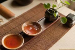冬季冷了老年人喝甚么茶好？